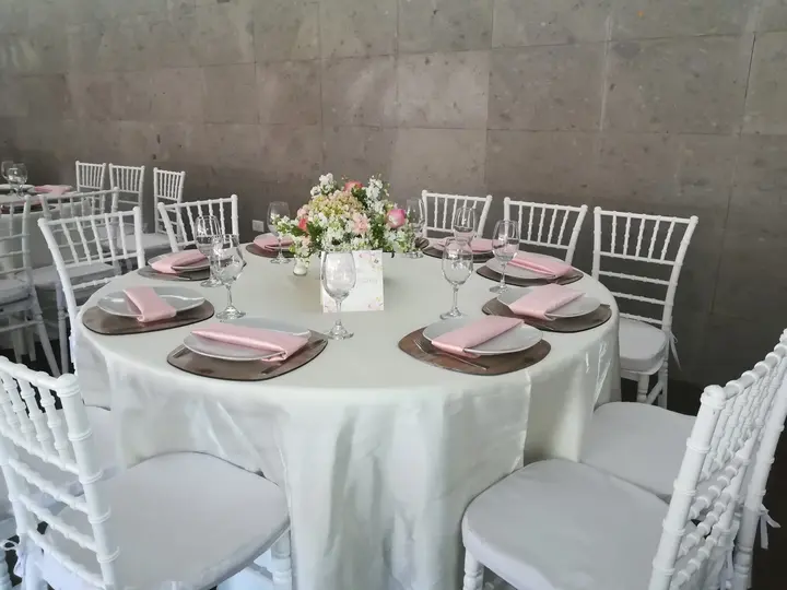 El Álamo Salón Jardín